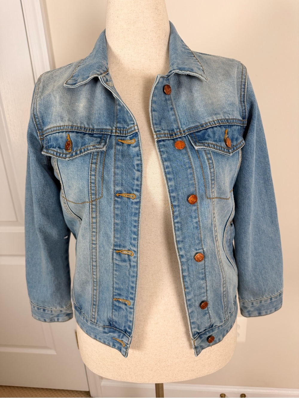 ThreeTwoOne Here Comes The Bride Embroidered Denim Jacket Small - Picture 2 of 10